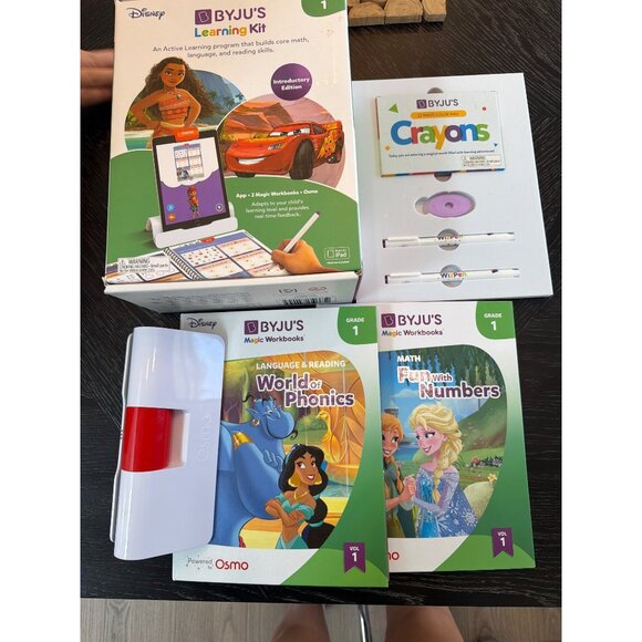 BYJUS Disney Learning Kit Grade 1 Intro Edition With Osmo Base & Magic Workbooks - Picture 1 of 6